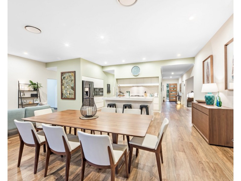 34 Shiloh Court, Pine Mountain QLD 4306