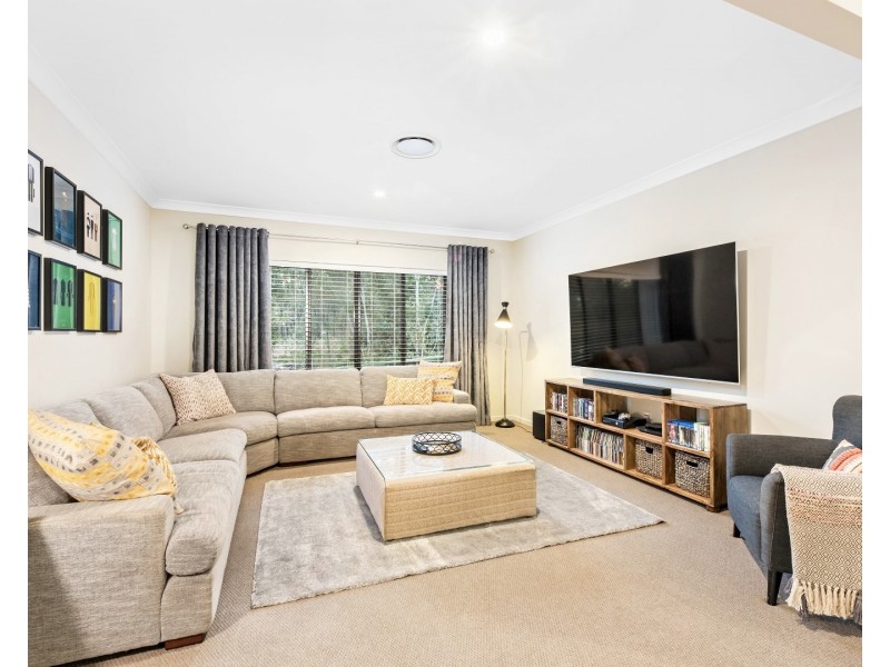 34 Shiloh Court, Pine Mountain QLD 4306