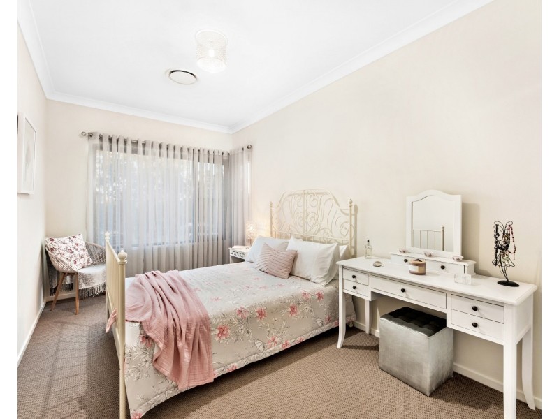 34 Shiloh Court, Pine Mountain QLD 4306