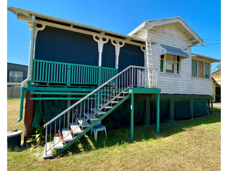 24 Clifton Street, Booval QLD 4304