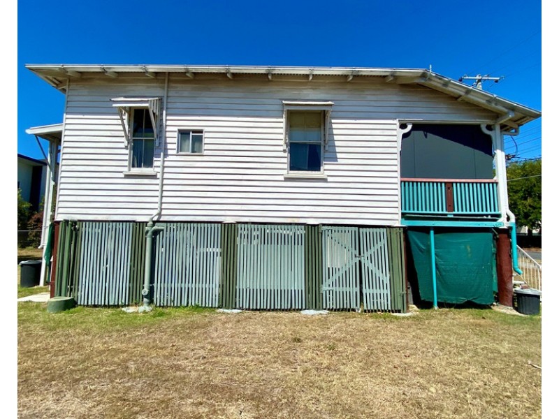 24 Clifton Street, Booval QLD 4304