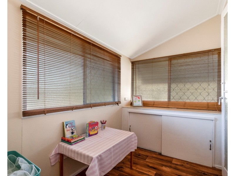 39 Herbert Street, Sadliers Crossing QLD 4305