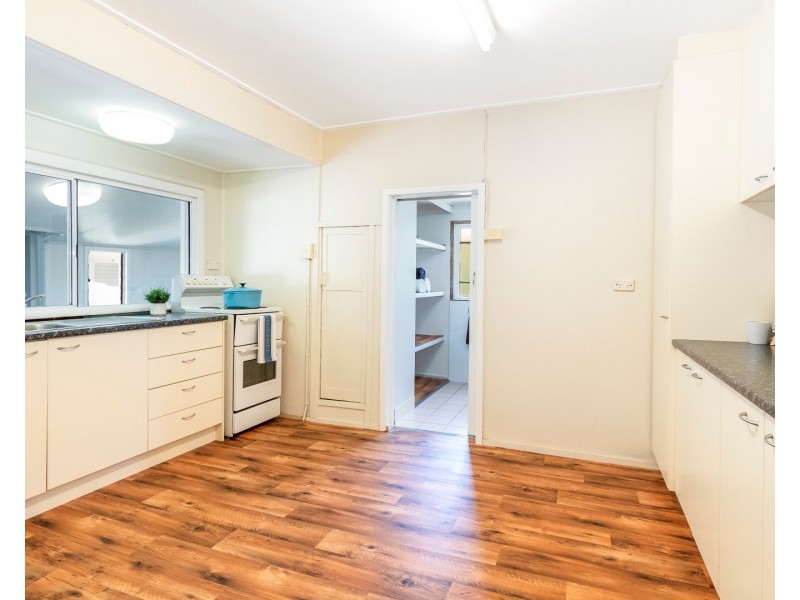 39 Herbert Street, Sadliers Crossing QLD 4305
