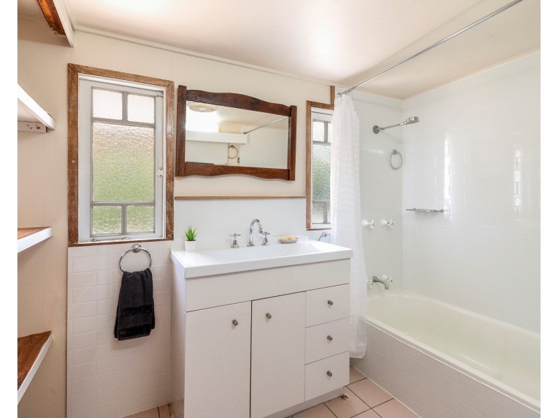 39 Herbert Street, Sadliers Crossing QLD 4305