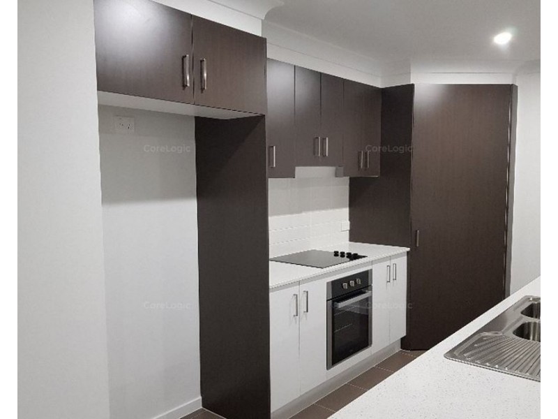 46 Creekwood Circuit, Spring Mountain QLD 4124