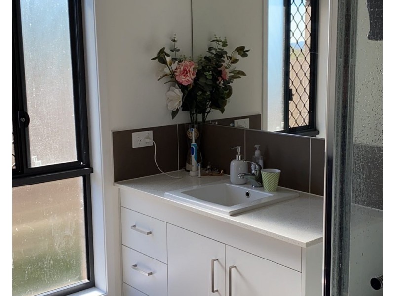 46 Creekwood Circuit, Spring Mountain QLD 4124