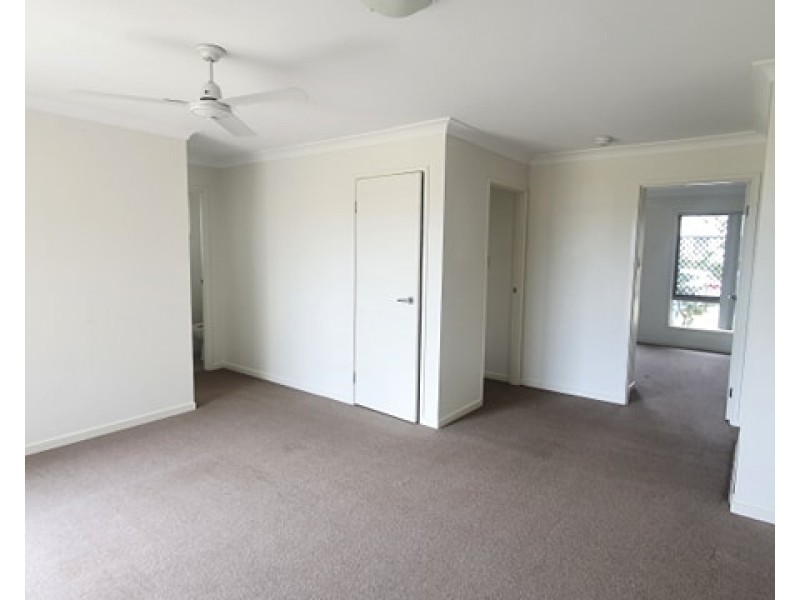 16 Kestrel Street, Lowood QLD 4311