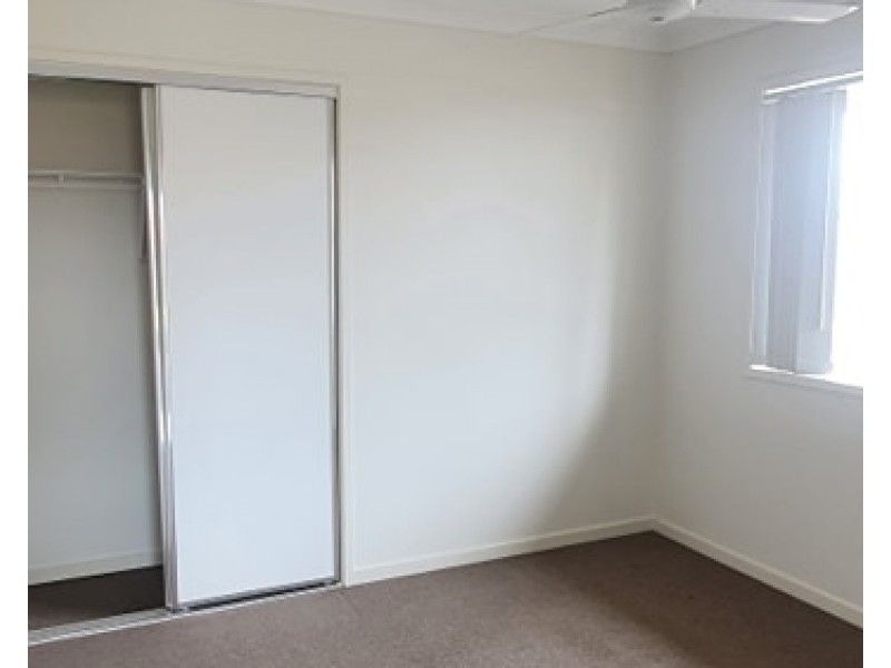 16 Kestrel Street, Lowood QLD 4311