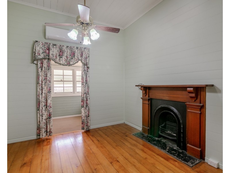 15 Harlin Road, Coalfalls QLD 4305