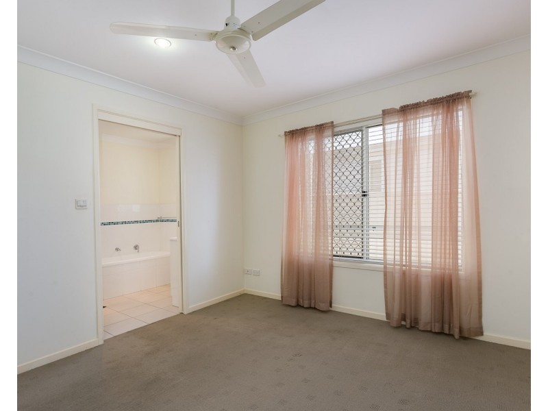 62/45 Sealy Street, Silkstone QLD 4304