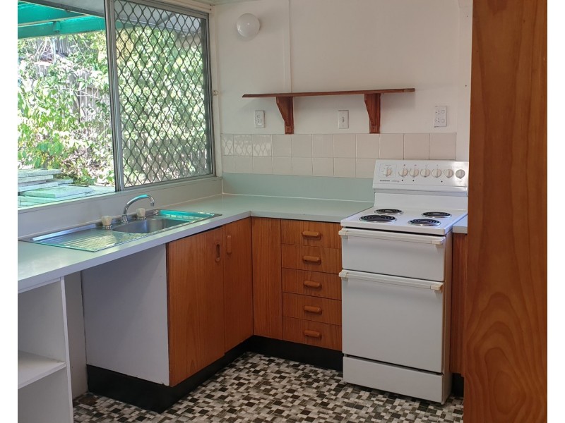 43 Chermside Road, Eastern Heights QLD 4305