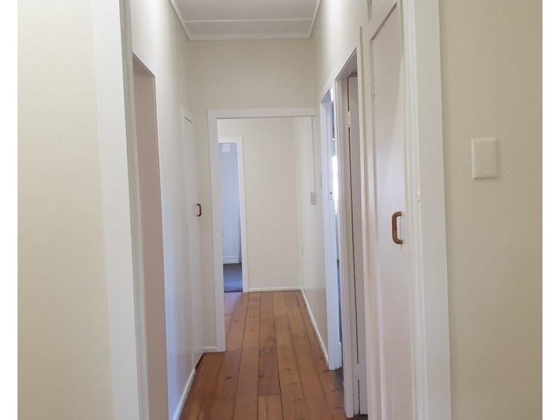 43 Chermside Road, Eastern Heights QLD 4305