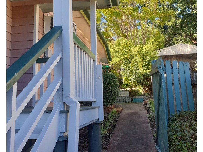 43 Chermside Road, Eastern Heights QLD 4305