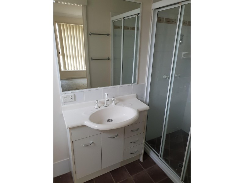 1 Barnes Court, Redbank QLD 4301