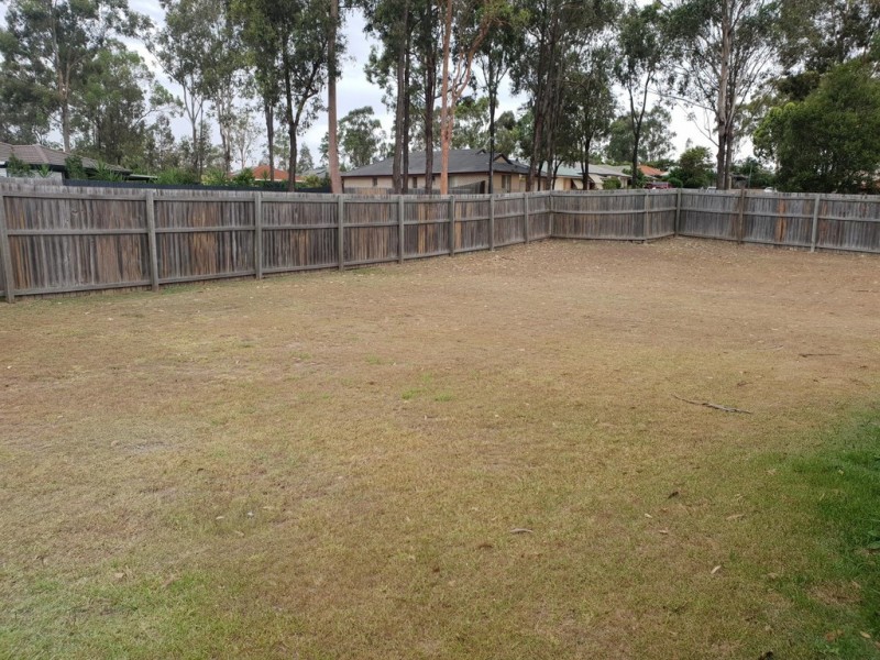 1 Barnes Court, Redbank QLD 4301