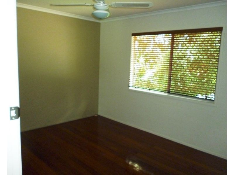 75 Lance Drive, Flinders View QLD 4305