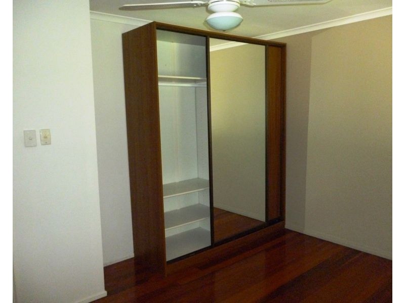 75 Lance Drive, Flinders View QLD 4305