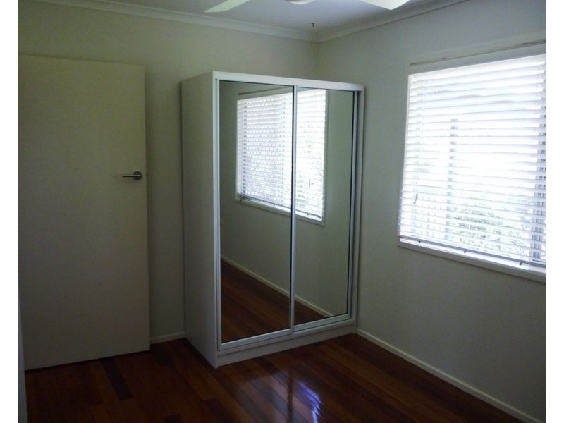 75 Lance Drive, Flinders View QLD 4305