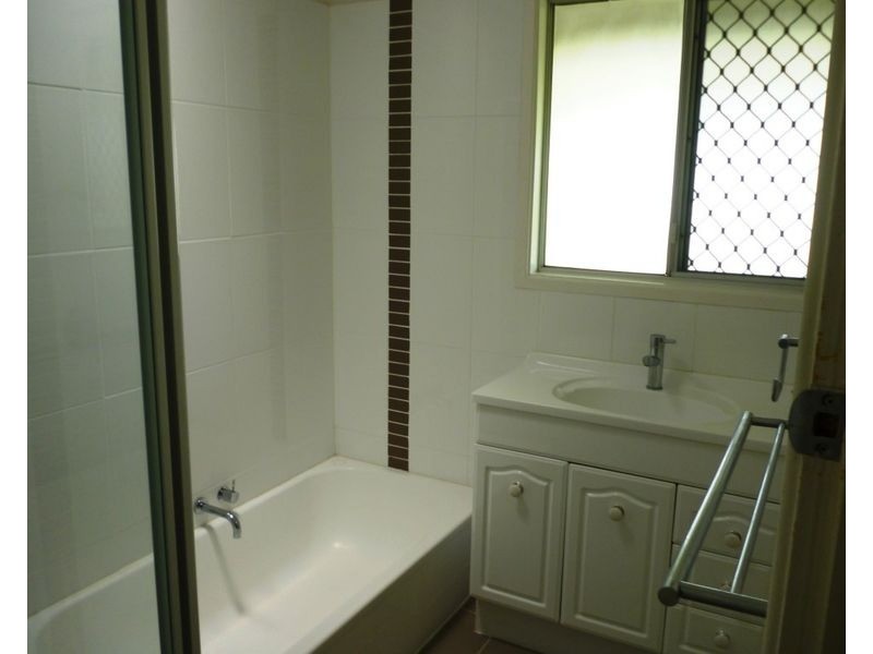 75 Lance Drive, Flinders View QLD 4305