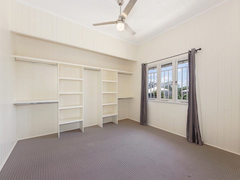 7 Siemons Street, One Mile QLD 4305