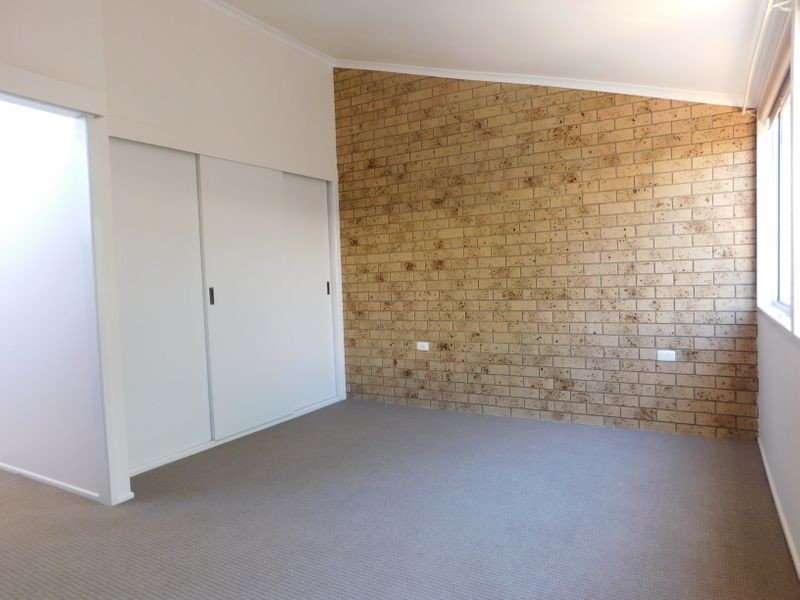 1/18 Railway Street, Booval QLD 4304