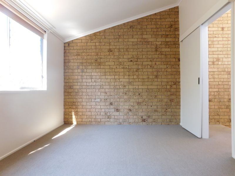 1/18 Railway Street, Booval QLD 4304