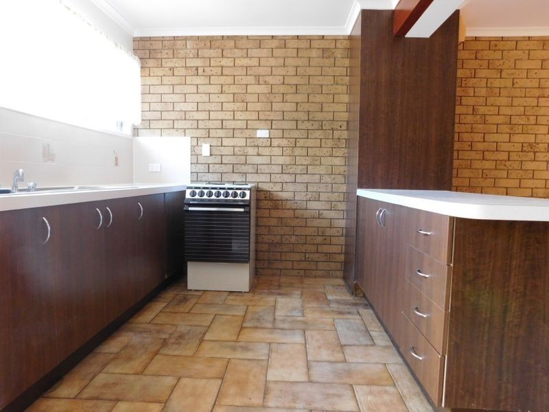 1/18 Railway Street, Booval QLD 4304