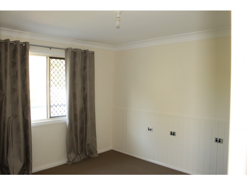 47 Glebe Road, Newtown QLD 4305