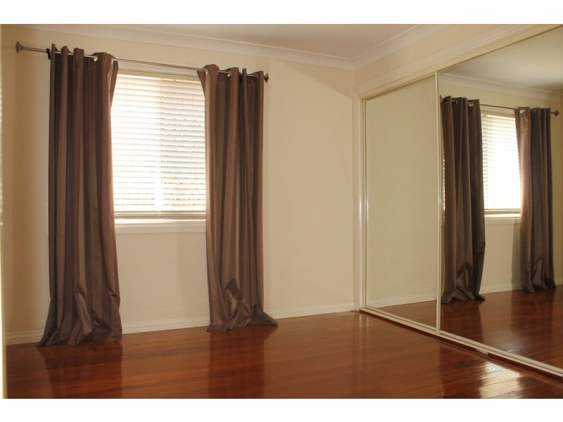 47 Glebe Road, Newtown QLD 4305