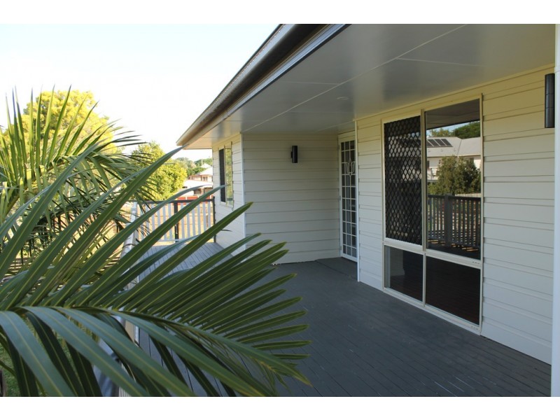 47 Glebe Road, Newtown QLD 4305