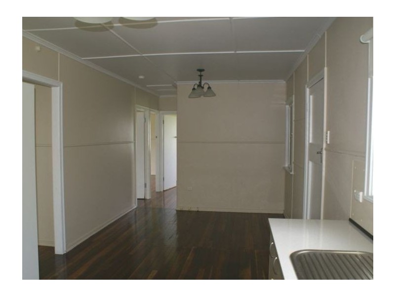 2 Perrett Street, Bundamba QLD 4304
