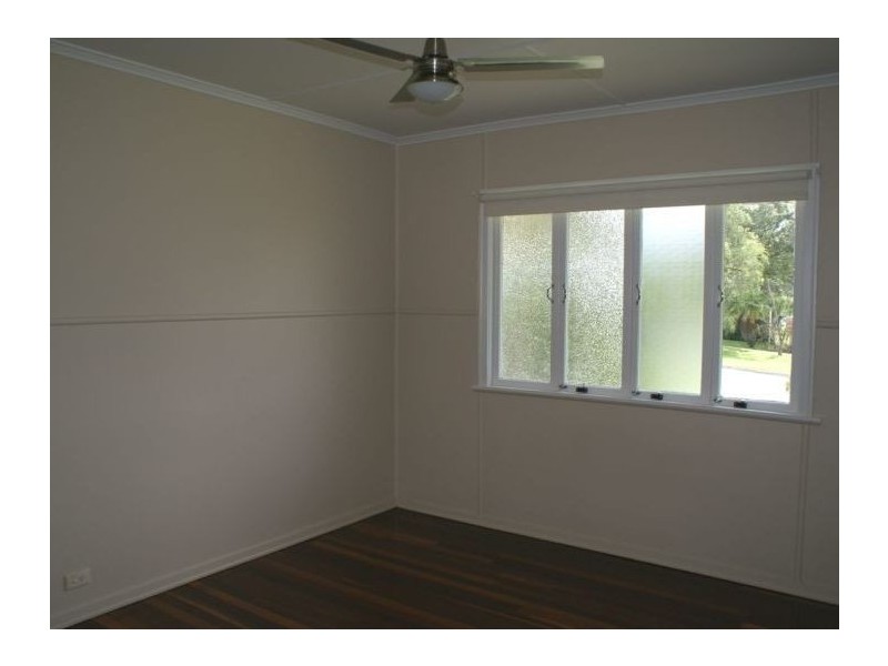 2 Perrett Street, Bundamba QLD 4304