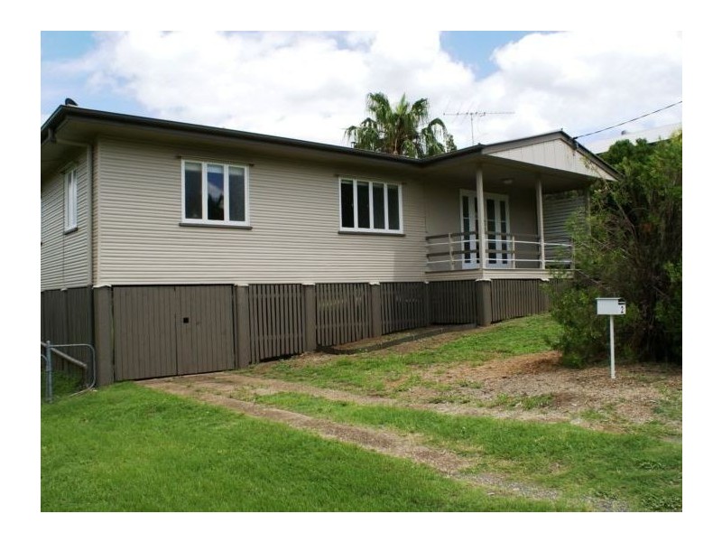 2 Perrett Street, Bundamba QLD 4304