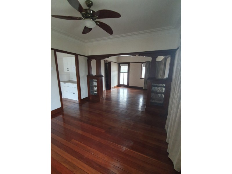 26 Crown Street, Silkstone QLD 4304