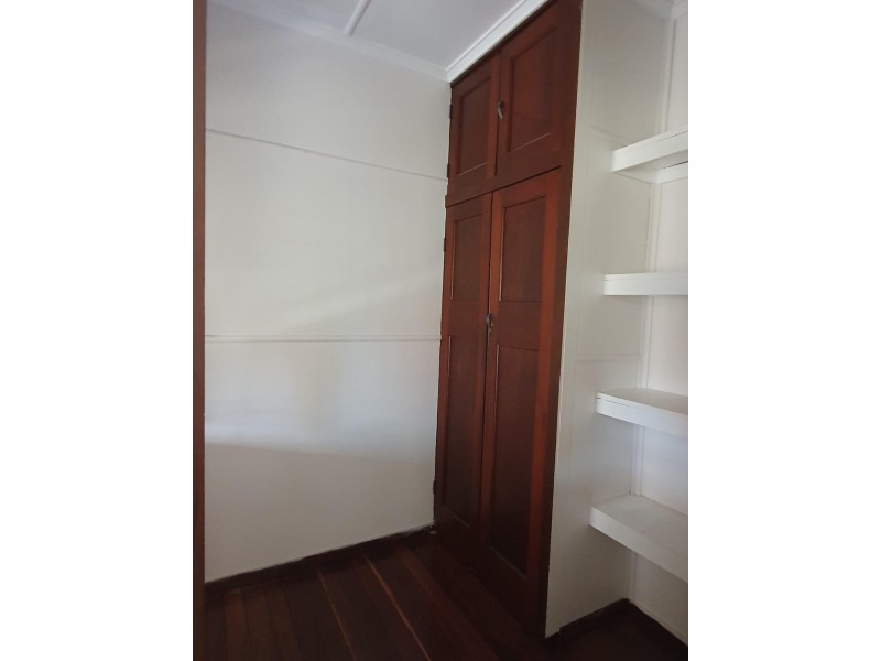 26 Crown Street, Silkstone QLD 4304