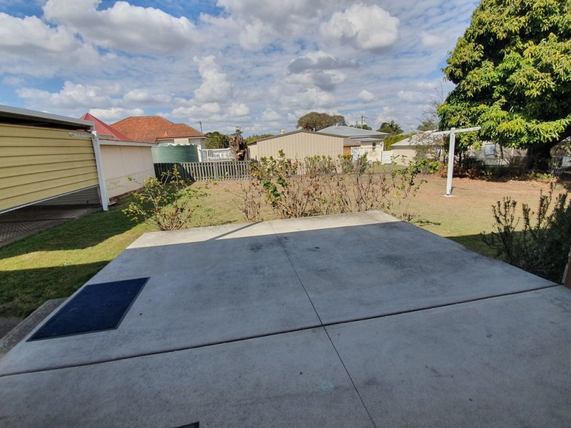 26 Crown Street, Silkstone QLD 4304