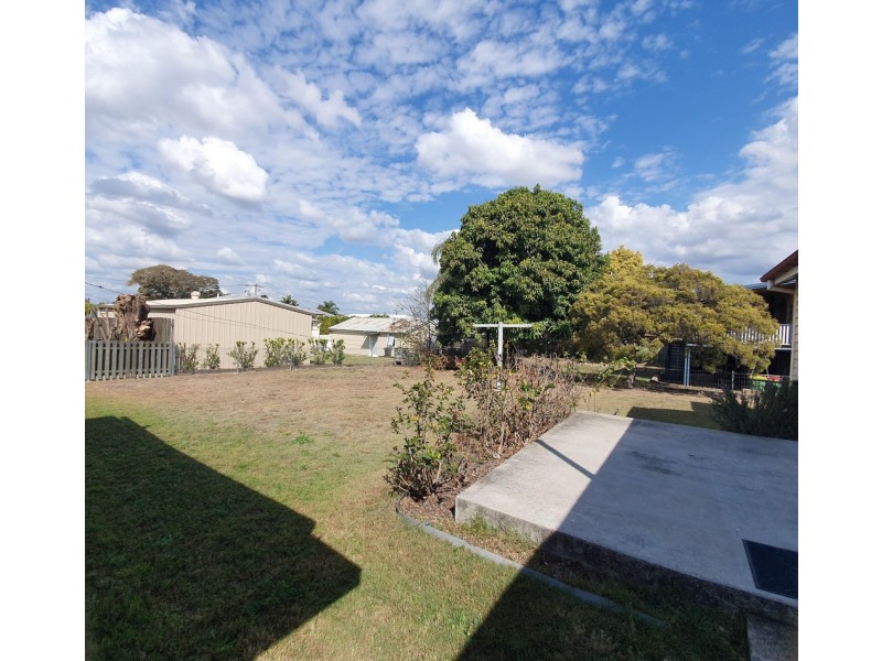 26 Crown Street, Silkstone QLD 4304