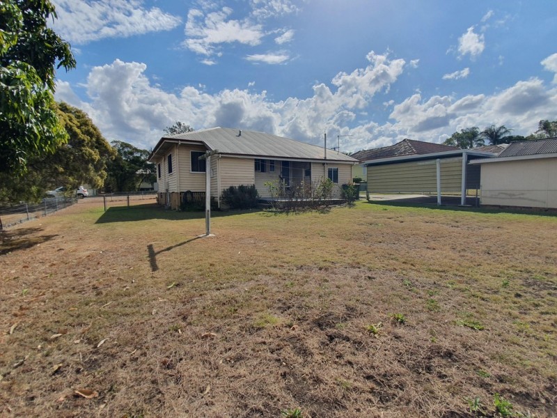 26 Crown Street, Silkstone QLD 4304
