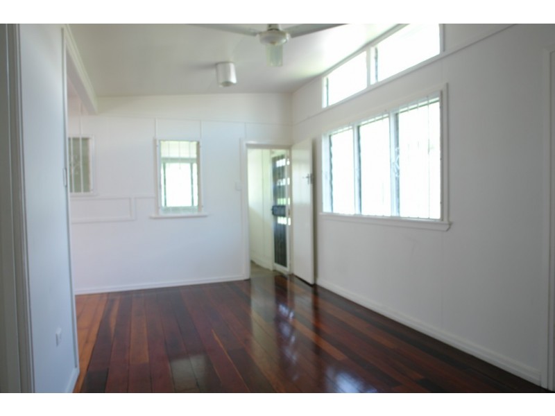 26 Tiger Street, Sadliers Crossing QLD 4305