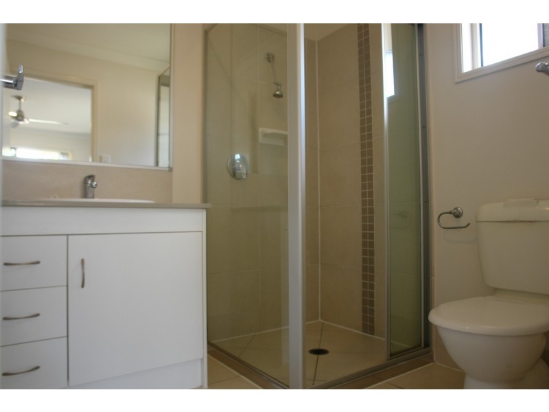 9 Neumann Place, Leichhardt QLD 4305