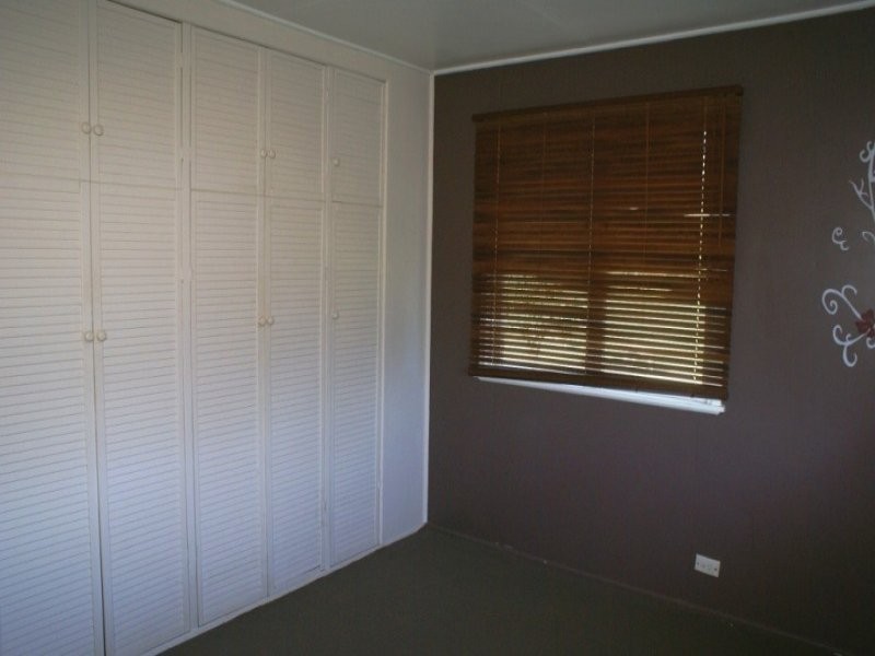 25 Holt Street, Brassall QLD 4305