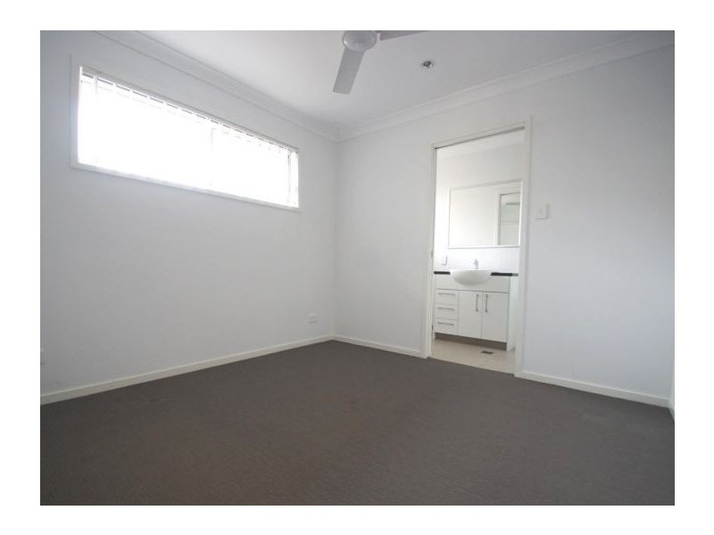 2/56 Pendragon Street, Raceview QLD 4305