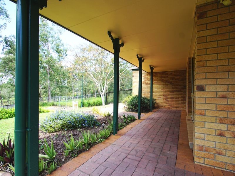 23 John Staines Crescent, North Ipswich QLD 4305
