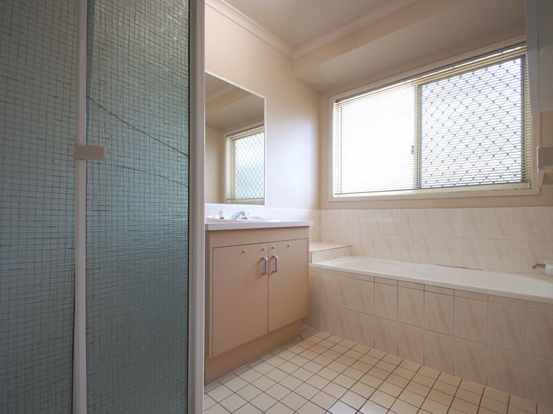 23 John Staines Crescent, North Ipswich QLD 4305