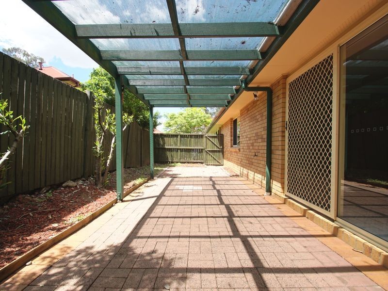 23 John Staines Crescent, North Ipswich QLD 4305