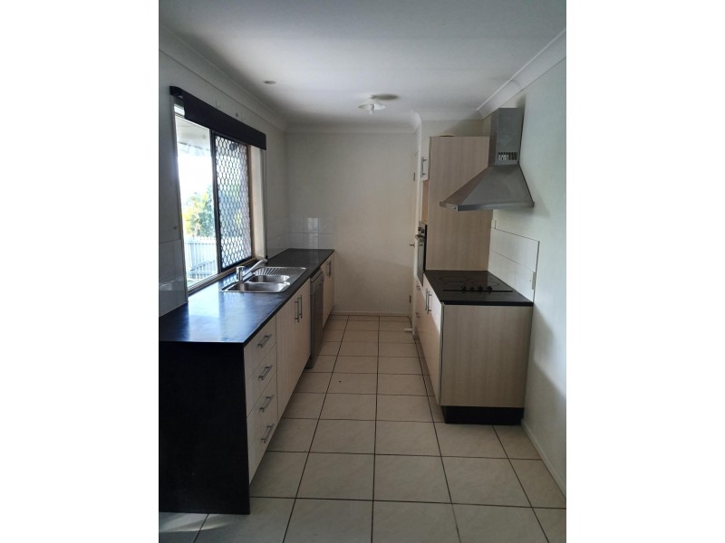 11 Burswood Close, Wulkuraka QLD 4305