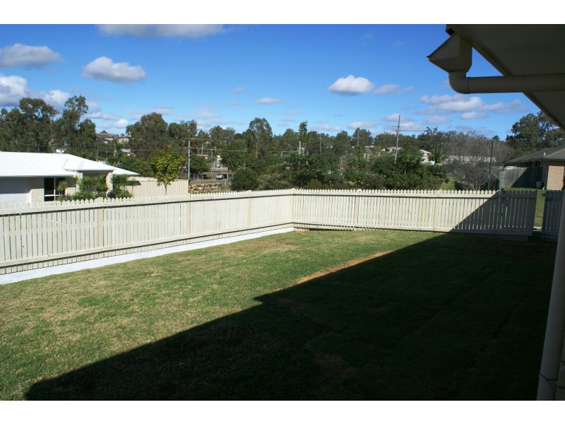 11 Burswood Close, Wulkuraka QLD 4305