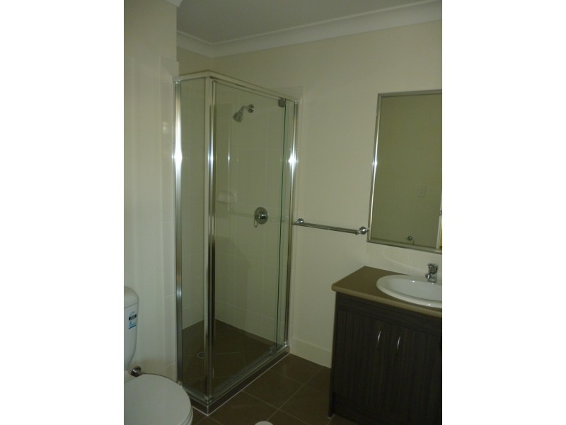 1/23 Knightsbridge Drive, Chuwar QLD 4306