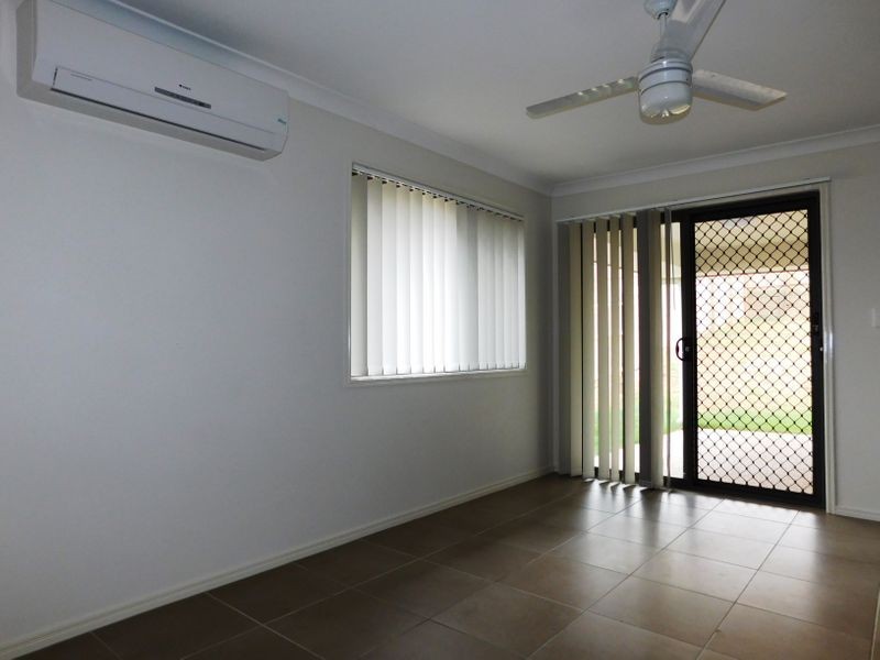 2/23 Knightsbridge Drive, Chuwar QLD 4306
