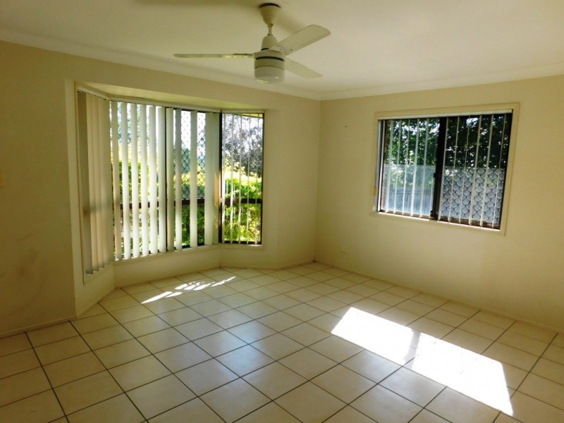 14 Phoenix Court, Churchill QLD 4305